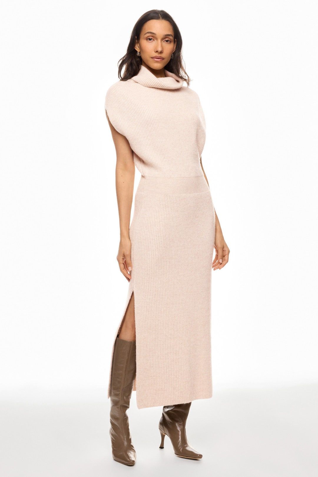 Vestido largo de punto de manga corta